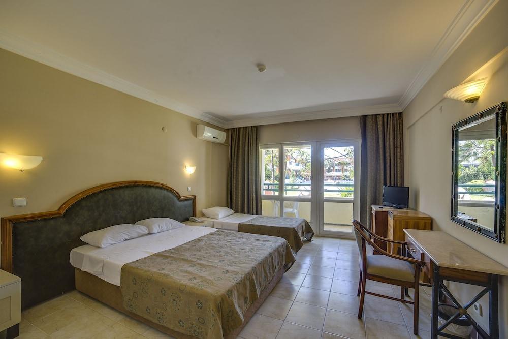 La Santa Maria Hotel Кушадаси Екстер'єр фото